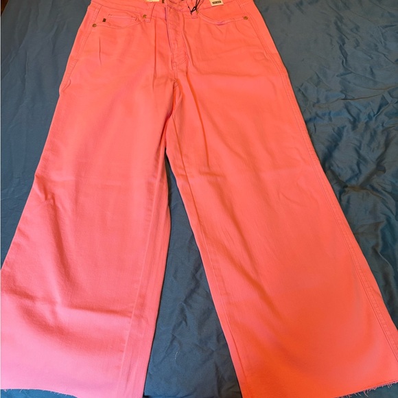 Judy Blue Pink Flare Wide Leg Jeans Crops - Picture 2 of 4